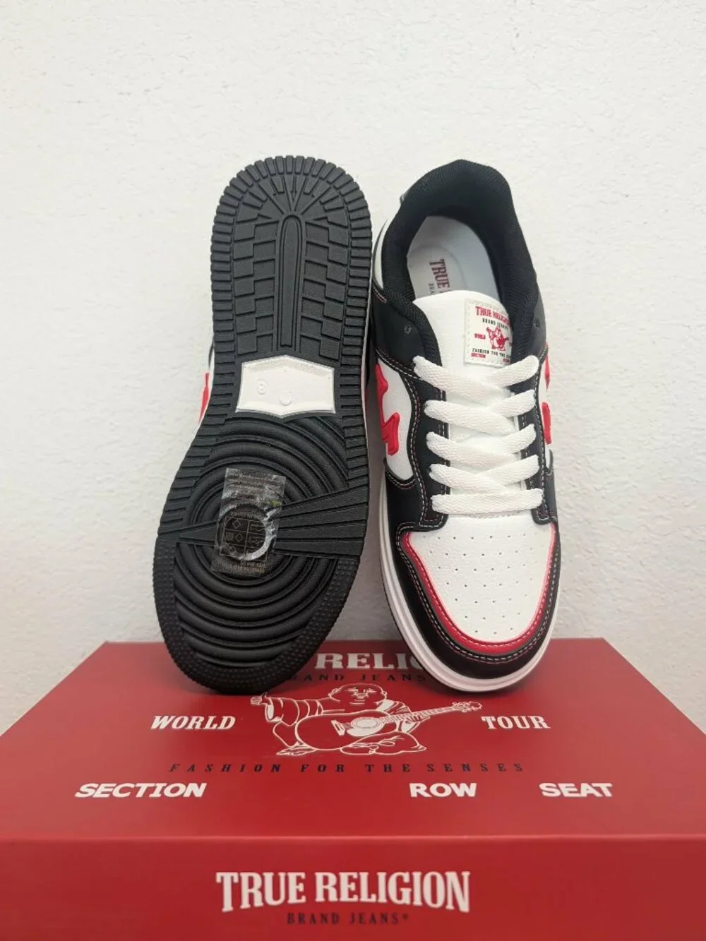 True Religion Flo Sneaker Size 8 Women - O